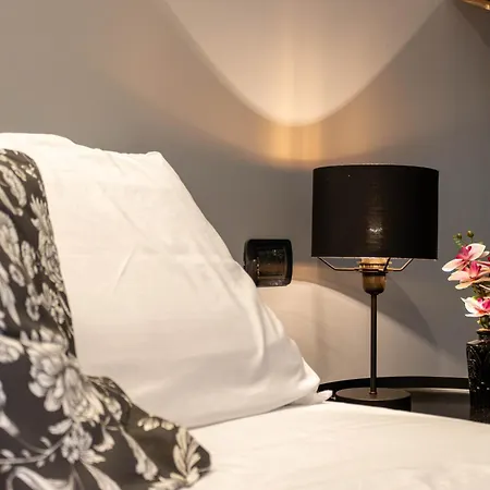 Apartamento , Parking , 500m Train Station, 1km *